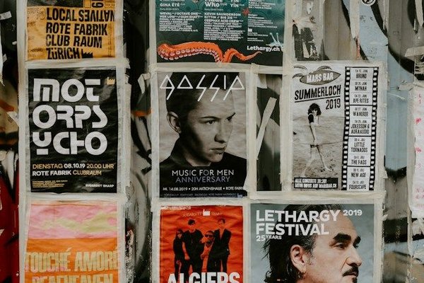 En quoi le modèle épisodique de « Hitman » a-t-il été un succès et un échec?